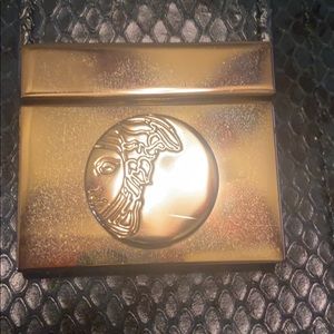 Meet your Posher, Yolanda